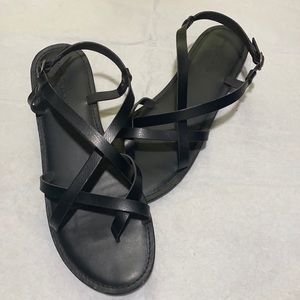 American Eagle Sandals
